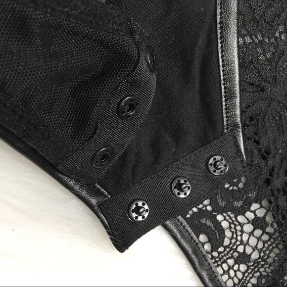 VS FAUX LEATHER TRIM TEDDY BODYSUIT SZ LARGE - Picture 7 of 8